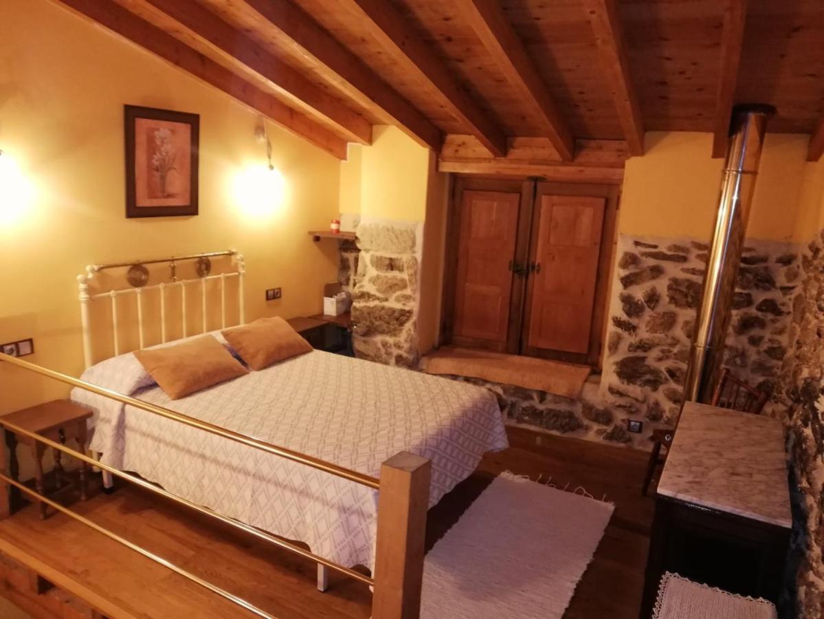 Apartamentos Rurales A Torre Porquera Eksteriør bilde